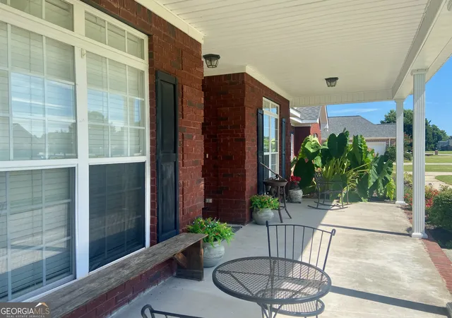 Photo 2 of Single family home for sale at 304 Dixieland Dr, Byron, GA 31008 | MLS# 10792645 | Listing updated on 2026-08-24