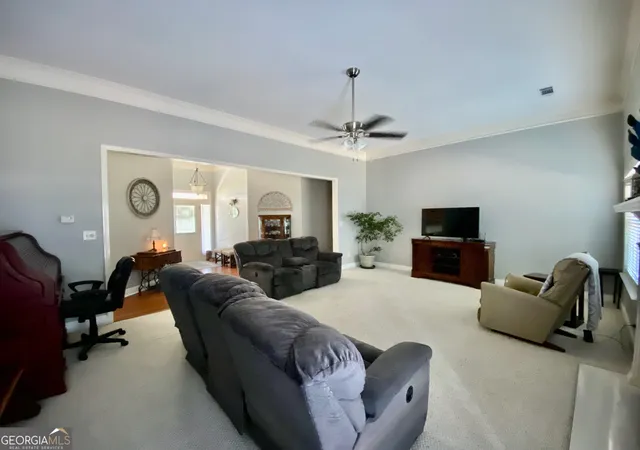 Photo 4 of Single family home for sale at 304 Dixieland Dr, Byron, GA 31008 | MLS# 10792645 | Listing updated on 2026-08-24