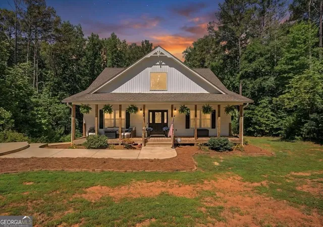 Homes for sale in Carrollton, GA | 1381 Star Point Rd, Carrollton, GA 30116 | MLS# 10784334