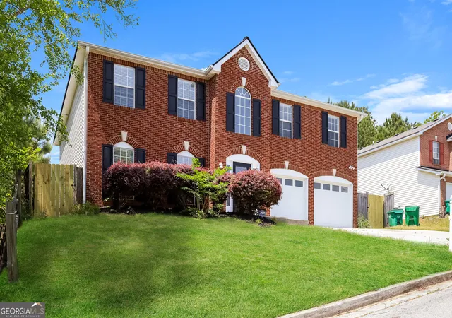 3rd image of 2462 Tolliver Dr, Ellenwood, GA 30294 | MLS# 10832136