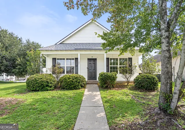 Photo 1 of Single family home for sale at 102 Verde Bn, Savannah, GA 31419 | MLS# 10835392 | Listing updated on 2026-09-11