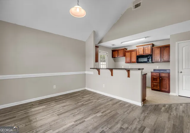 Photo 3 of Single family home for sale at 102 Verde Bn, Savannah, GA 31419 | MLS# 10835392 | Listing updated on 2026-09-11