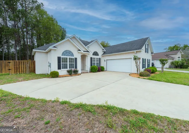 Photo 3 of Single family home for sale at 110 Lexington Way, Brunswick, GA 31525 | MLS# 10726506 | Listing updated on 2026-06-20