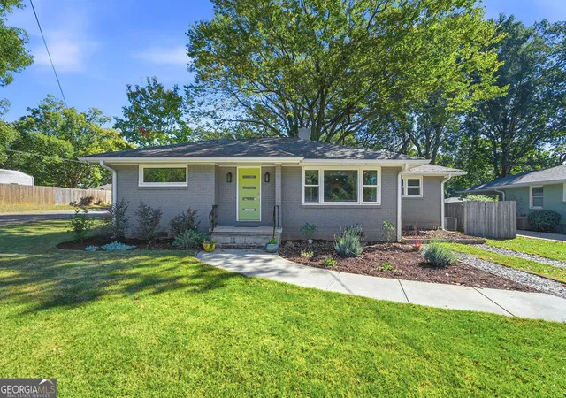 Single family home for sale at 3350 Concord Cir SE, Smyrna, GA 30080 | MLS# 10876851