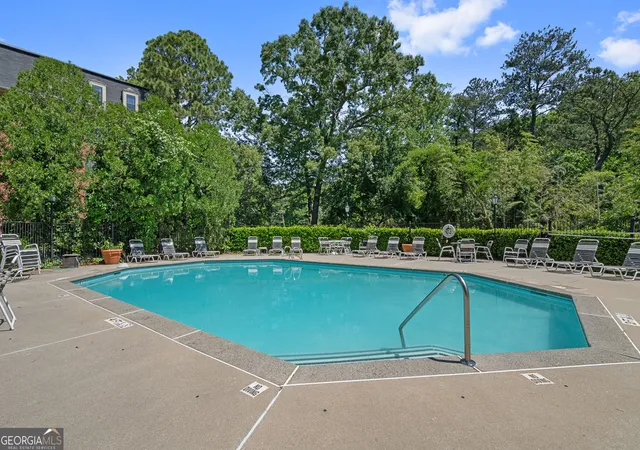 2nd image of 2921 Lenox Rd Ne, Atlanta, GA 30324