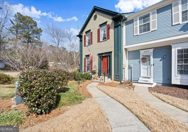 Photo 2 of Sale Pending at 3657 Monticello Cmns, Peachtree Corners, GA 30092 | MLS# 10690219 | Listing updated on 2026-09-04