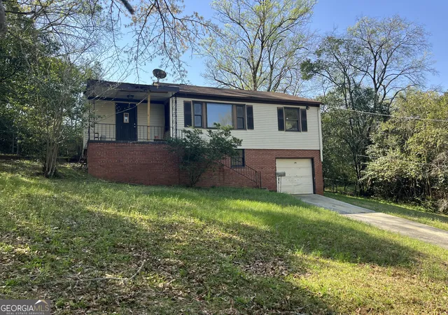 Photo 2 of Single family home for sale at 2536 Nancelon Cir N, Macon, GA 31204 | MLS# 10718754 | Listing updated on 2026-04-09
