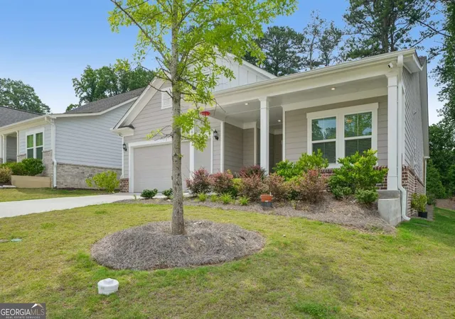 Photo 3 of Sale Pending at 1958 Amaryllis Dr, Grayson, GA 30017 | MLS# 10788704 | Listing updated on 2026-09-29