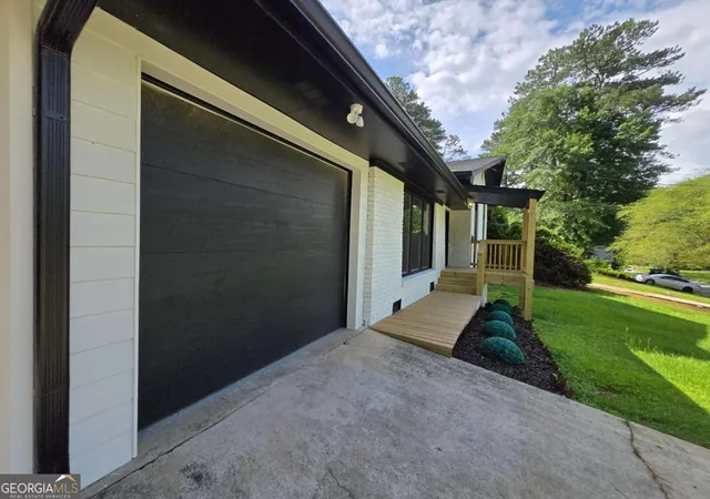 Photo 3 of Single family home for sale at 2400 Glenrock Dr, Decatur, GA 30032 | MLS# 10824201 | Listing updated on 2026-10-03