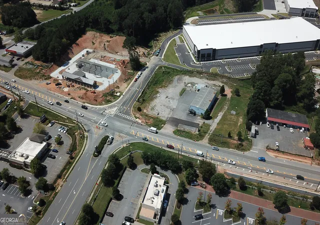 Photo 3 of Sale Pending at 5512 Atlanta Hwy, Alpharetta, GA 30004 | MLS# 10597971 | Listing updated on 2026-09-15