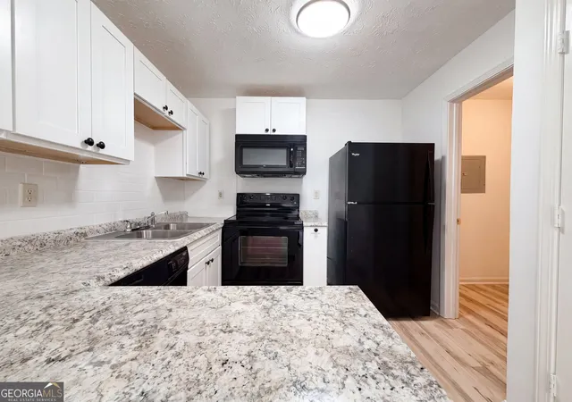 2nd image of 131 Bentley Pl, Tucker, GA 30084 | MLS# 10789907