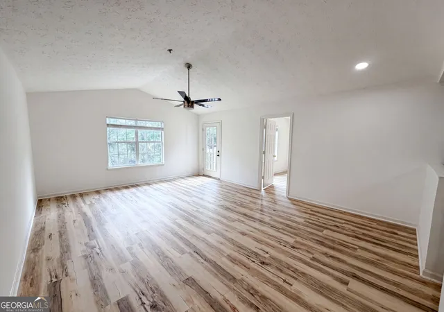 3rd image of 131 Bentley Pl, Tucker, GA 30084 | MLS# 10789907