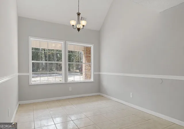 Photo 4 of Single family home for sale at 7513 Columbus Rd, Lizella, GA 31052 | MLS# 10835651 | Listing updated on 2026-09-11
