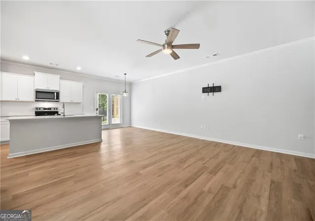3rd image of 6710 Corryton St, Flowery Branch, GA 30542 | MLS# 10812080