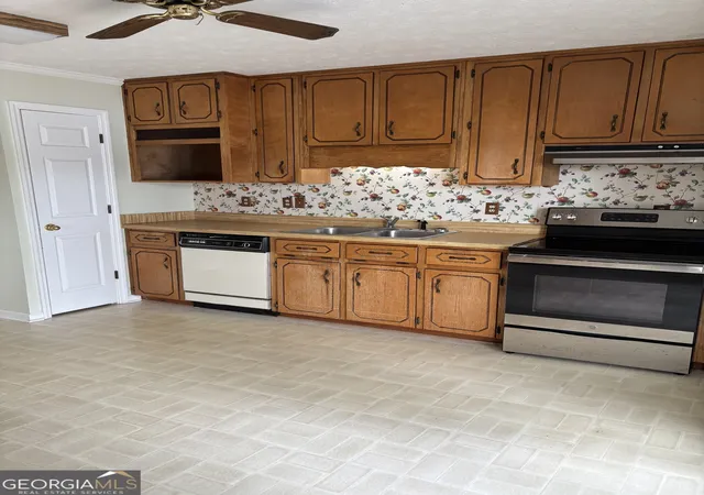 5th image of 207 Lakeshore Cir, Milledgeville, GA 31061 | MLS# 10813748