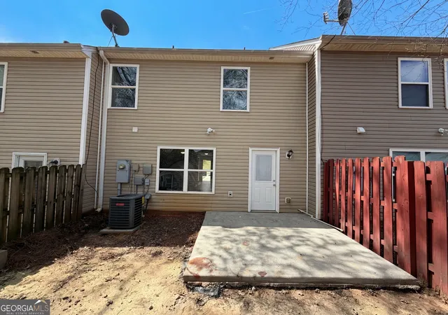 Photo 4 of Townhouse for sale at 258 Alcovy Walk Dr, Lawrenceville, GA 30045 | MLS# 10721152 | Listing updated on 2026-09-20