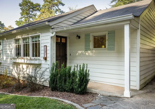 Photo 1 of Single family home for sale at 1241 Oldfield Rd, Decatur, GA 30030 | MLS# 10856507 | Listing updated on 2026-10-24