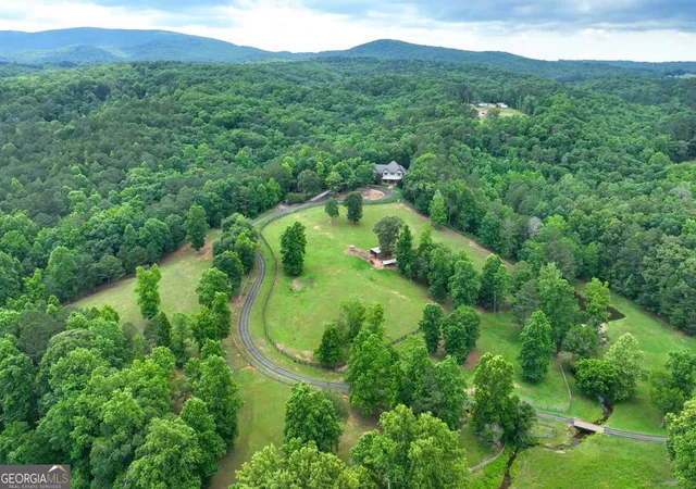 Photo 3 of Mansion for sale at 7945 Reinhardt College Pkwy, Waleska, GA 30183 | MLS# 10779483 | Listing updated on 2026-09-14