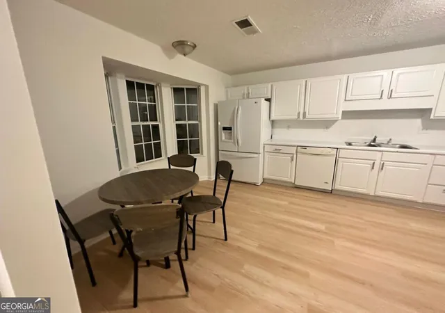 Photo 3 of Townhouse for sale at 1181 Vintage Pointe Dr, Lawrenceville, GA 30044 | MLS# 10776049 | Listing updated on 2026-08-22