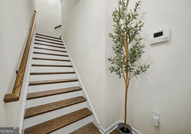 Photo 3 of Condo for sale at 2400 Cumberland Pkwy Se #622, Atlanta, GA 30339 | MLS# 10835812 | Listing updated on 2026-09-23