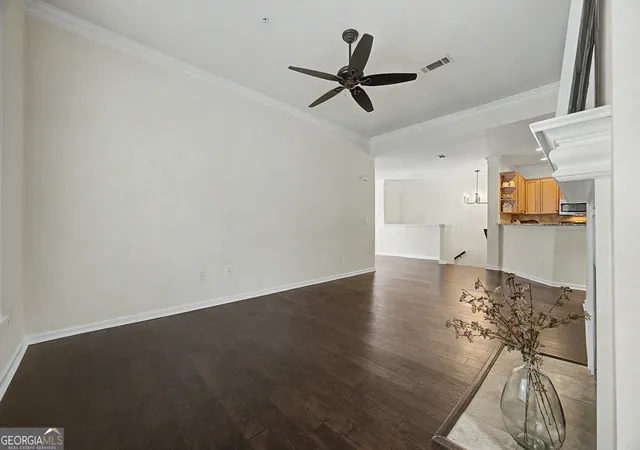 Photo 4 of Condo for sale at 2400 Cumberland Pkwy Se #622, Atlanta, GA 30339 | MLS# 10835812 | Listing updated on 2026-09-23