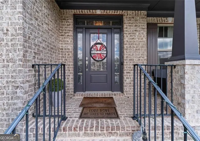 3rd image of 721 Autumn Meadow Dr, Loganville, GA 30052 | MLS# 10819809