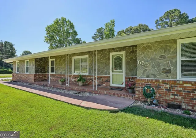 4th image of 665 Beauregard Blvd, Fayetteville, GA 30215 | MLS# 10647764
