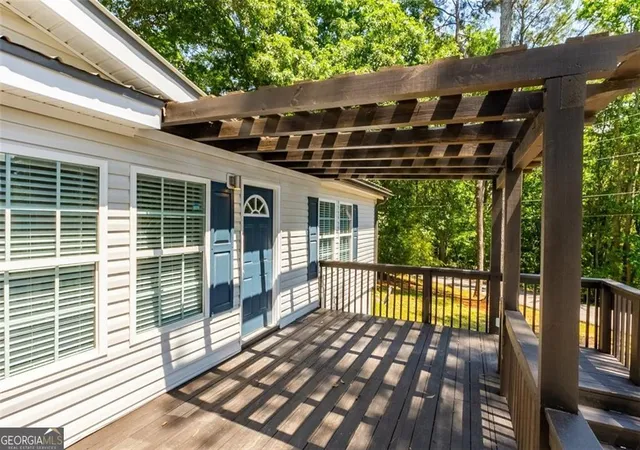 Photo 2 of Multi family home for sale at 6140 Jones Rd, Flowery Branch, GA 30542 | MLS# 10452622 | Listing updated on 2026-09-09
