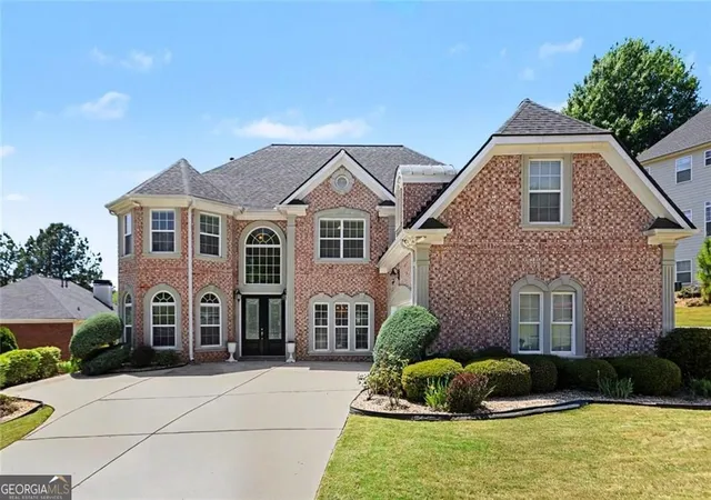 Photo 1 of Sale Pending at 2513 Wyncreek Dr, Atlanta, GA 30331 | MLS# 10735351 | Listing updated on 2026-09-11