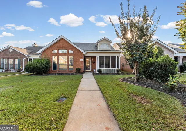 Single family home for sale at 126 Williamstown Dr, Warner Robins, GA 31093 | MLS# 10880554