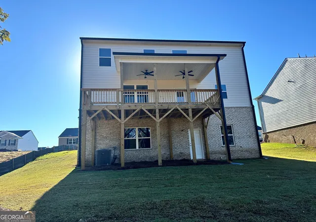 Photo 3 of Sale Pending at 663 Edgar St, Hampton, GA 30228 | MLS# 10428939 | Listing updated on 2025-09-16