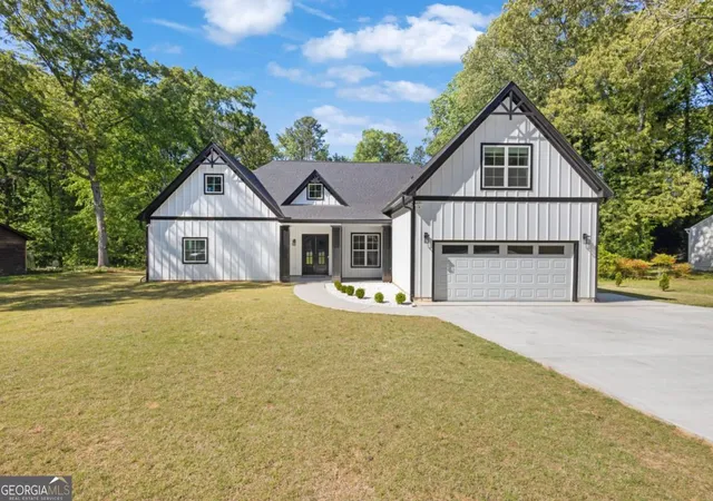 Photo 1 of Single family home for sale at 81 Hager Dr, Riverdale, GA 30274 | MLS# 10735951 | Listing updated on 2026-09-19