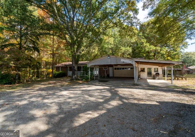 Photo 1 of Single family home for sale at 157 New Hope Rd, Fayetteville, GA 30214 | MLS# 10619005 | Listing updated on 2026-02-05