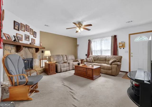 Photo 3 of Sale Pending at 2425 Rhoanoke Dr, Duluth, GA 30096 | MLS# 10820587 | Listing updated on 2026-09-14