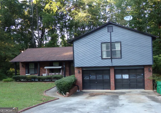 Photo 2 of Single family home for sale at 5792 Windermere Ct, Lithonia, GA 30038 | MLS# 10831117 | Listing updated on 2026-09-05