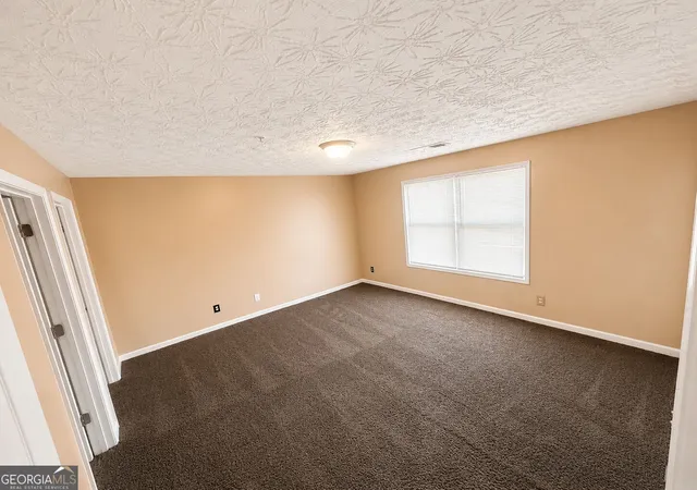 Listing Photo 4 - Condo for sale in building located at 10301 Fairington Ridge Cir, Lithonia, GA 30038 - Unit #10301