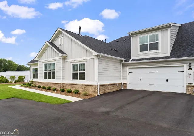 Listing Photo 2 - Condo for sale in building located at 1703 Bonica Xing, Cumming, GA 30040
