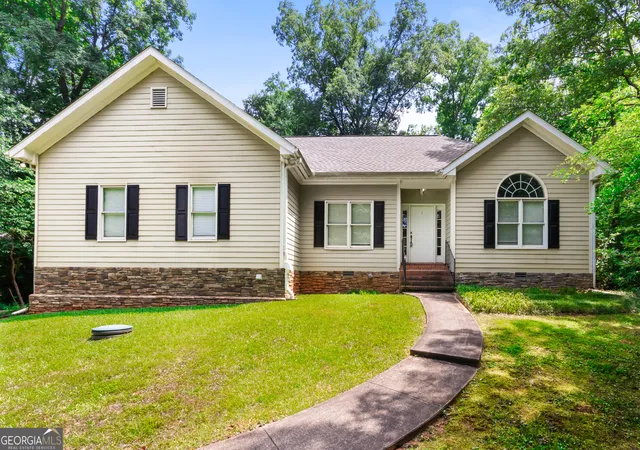 Photo 2 of Single family home for sale at 184 Bonita Hills Rd, Athens, GA 30605 | MLS# 10809323 | Listing updated on 2026-08-03