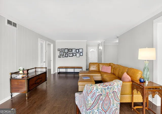 5th image of 346 Carpenter Dr Ne, Atlanta, GA 30328