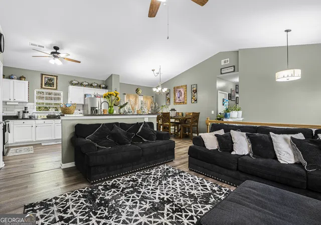 Photo 4 of Single family home for sale at 42 Highlander Trl SW, Rome, GA 30165 | MLS# 10722454 | Listing updated on 2026-05-08
