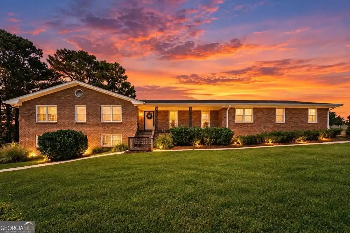 Photo 1 of Single family home for sale at 2970 N Sharon Church Rd, Loganville, GA 30052 | MLS# 10873653 | Listing updated on 2026-10-29
