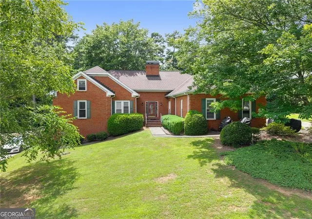 3rd image of 1199 Mountainside Tr Nw, Kennesaw, GA 30152 | MLS# 10802102
