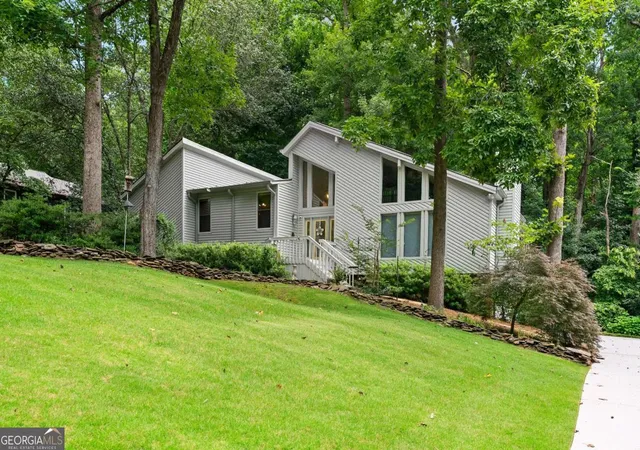 2nd image of 3521 Cedar Valley Dr Se, Smyrna, GA 30080 | MLS# 10801409
