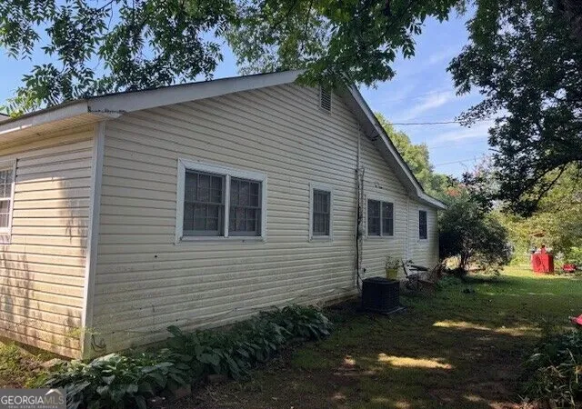 Photo 4 of Sale Pending at 195 Pine Valley Rd, Hiram, GA 30141 | MLS# 10830879 | Listing updated on 2026-10-01