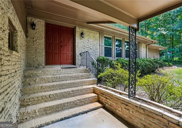 1st image of 2032 Gunstock Dr, Stone Mountain, GA 30087 | MLS# 10792261