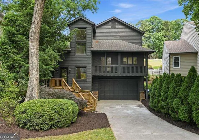 Photo 1 of Single family home for sale at 10210 Kinross Rd, Roswell, GA 30076 | MLS# 10771452 | Listing updated on 2026-09-17
