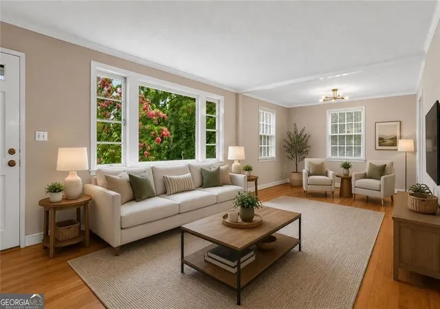 Photo 4 of Single family home for sale at 2012 Shalimar Dr NE, Atlanta, GA 30345 | MLS# 10805858 | Listing updated on 2026-08-16