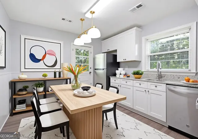 Photo 4 of Single family home for sale at 713 Melrose Dr, Forest Park, GA 30297 | MLS# 10831006 | Listing updated on 2026-09-04