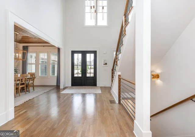 Photo 4 of Single family home for sale at 4030 Cottage Park Ct, Alpharetta, GA 30004 | MLS# 10808917 | Listing updated on 2026-10-22