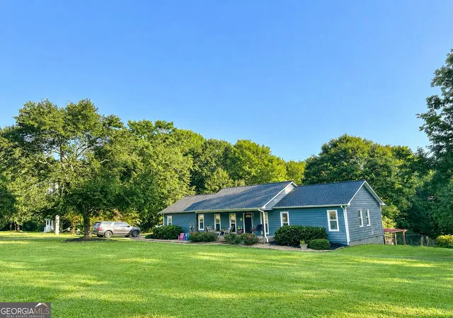 Photo 23 of Single family home for sale at 914 Whooping Creek Rd, Carrollton, GA 30116 | MLS# 10824734 | Listing updated on 2026-09-13